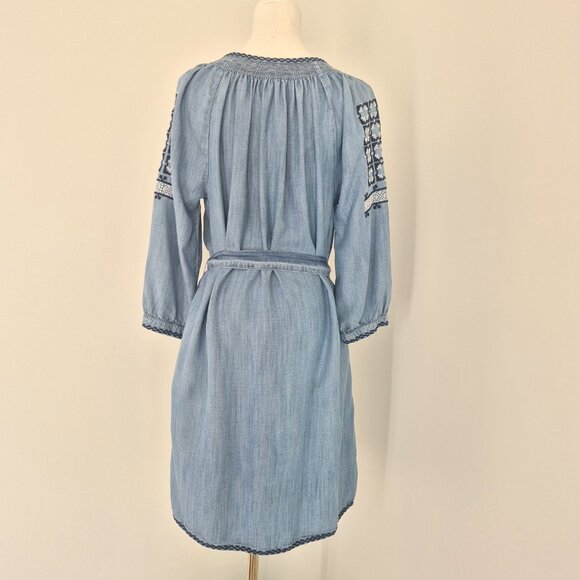 GAP denim style dress with embroidery details, size XS - Picture 2 of 8